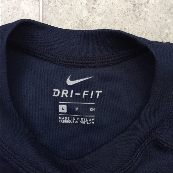 Nike Men’s Dri-Fit Shirt Sleeve Size S - Picture 3 of 4